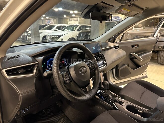 Toyota Corolla Cross 2023, 33,000 km - 2.0 l - Bakı