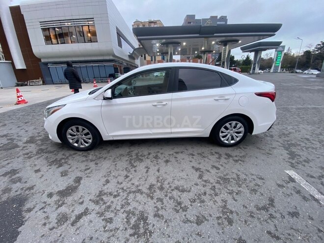 Hyundai Accent 2018, 205,700 km - 1.6 л - Bakı