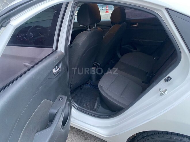 Hyundai Accent 2018, 205,700 km - 1.6 л - Bakı