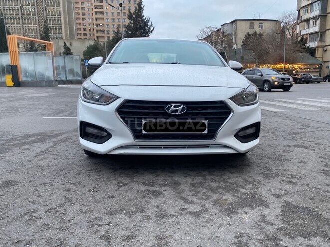 Hyundai Accent 2018, 205,700 km - 1.6 л - Bakı