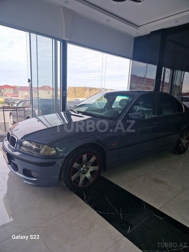 BMW 323-3