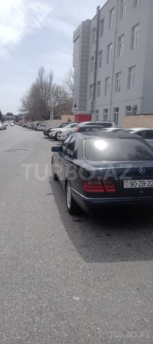 Mercedes E 230 1996, 302,533 km - 2.3 l - Bakı