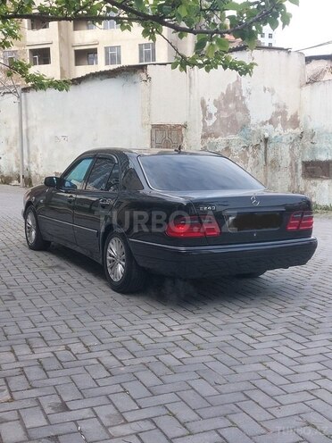Mercedes E 240 1997, 380,000 km - 2.4 l - Bakı
