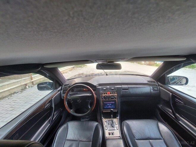 Mercedes E 240 1997, 380,000 km - 2.4 l - Bakı