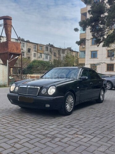Mercedes E 240 1997, 380,000 km - 2.4 l - Bakı