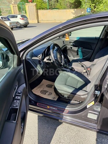 Chevrolet Cruze 2015, 176,500 km - 1.4 л - Göyçay