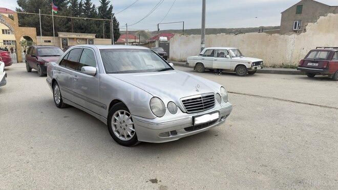 Mercedes E 220 d 2000, 406,000 km - 2.2 l - Bakı