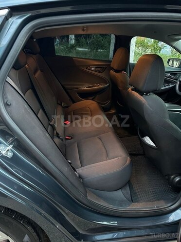 Chevrolet Malibu-9