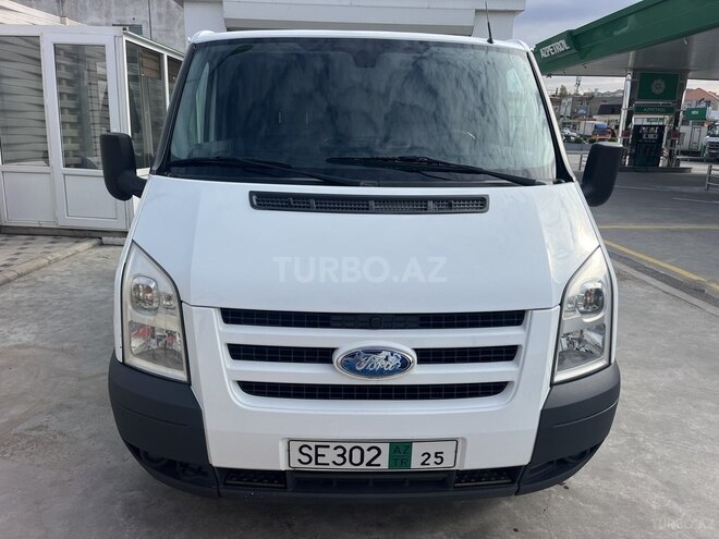 Ford Transit-1
