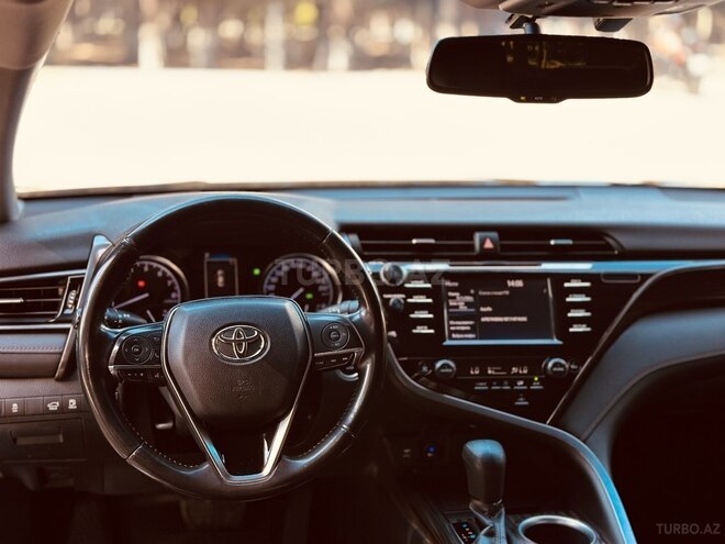 Toyota Camry-11