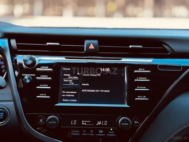Toyota Camry-9