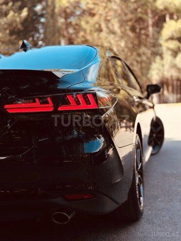 Toyota Camry-8