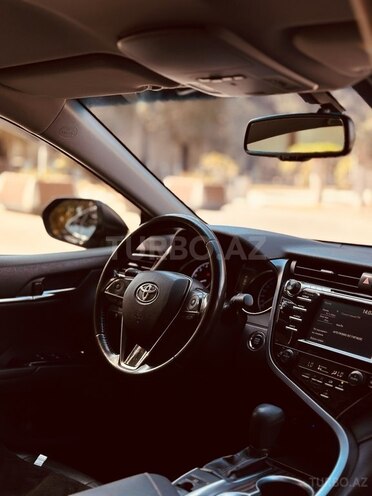 Toyota Camry-12