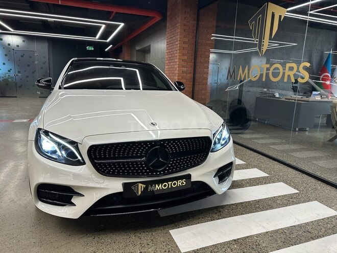 Mercedes E 220 d-1