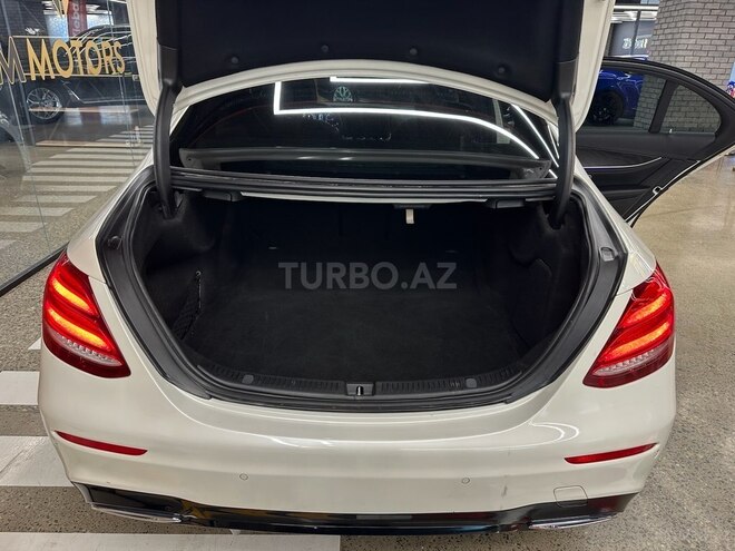 Mercedes E 220 d-15