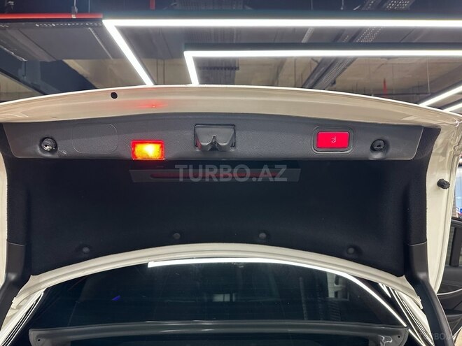 Mercedes E 220 d-16