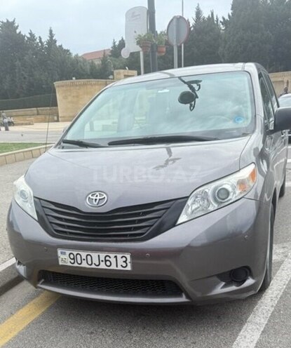 Toyota Sienna 2011, 163,670 km - 2.7 l - Bakı