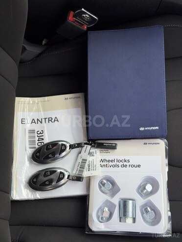 Hyundai Elantra 2024, 12,000 km - 2.0 л - Bakı