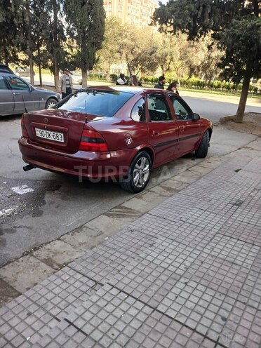Opel Vectra 1996, 270,000 km - 2.0 l - Bakı