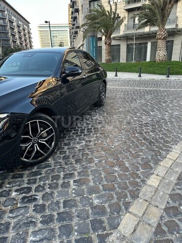 Mercedes E 300 e 2023, 15,600 km - 2.0 л - Bakı