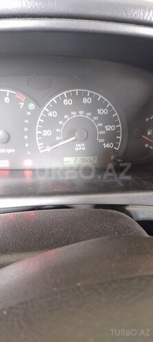 Hyundai Elantra 2001, 219,652 km - 2.0 l - Qax