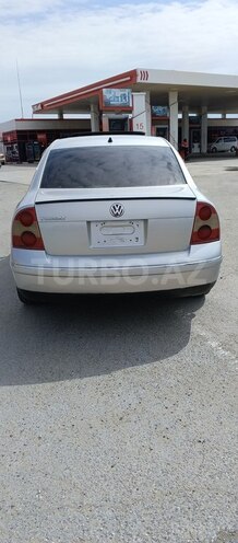 Volkswagen Passat 2004, 123,468 km - 1.8 l - Bakı