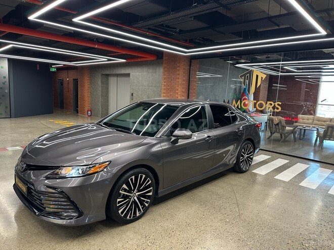 Toyota Camry-3