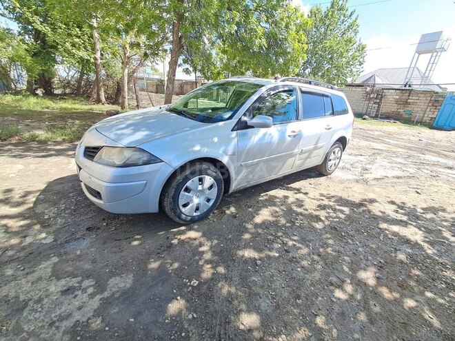 Renault Megane 2009, 275,478 km - 1.5 l - Yevlax