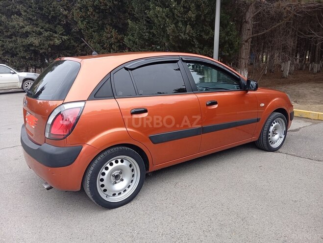 Kia Rio 2005, 270,000 km - 1.4 l - Sumqayıt