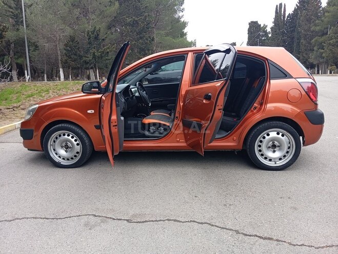 Kia Rio 2005, 270,000 km - 1.4 l - Sumqayıt
