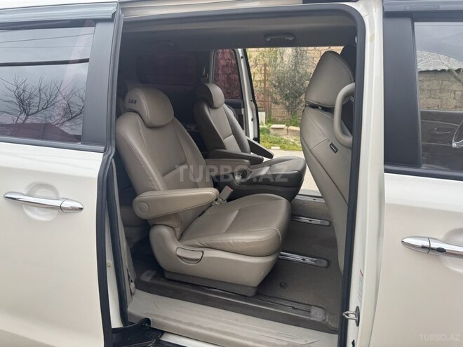 Kia Carnival 2015, 185,130 km - 2.2 l - Bakı