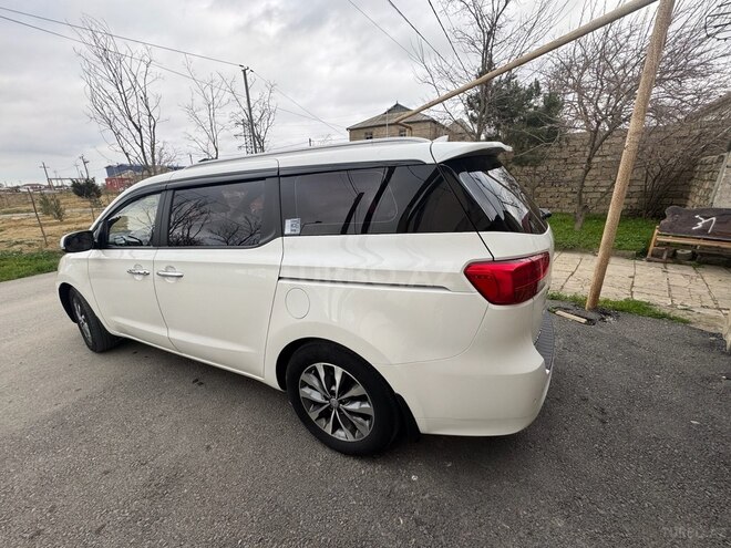 Kia Carnival 2015, 185,130 km - 2.2 l - Bakı