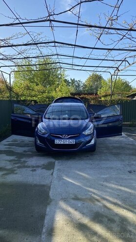 Hyundai Elantra 2015, 76,743 km - 1.8 л - Zaqatala
