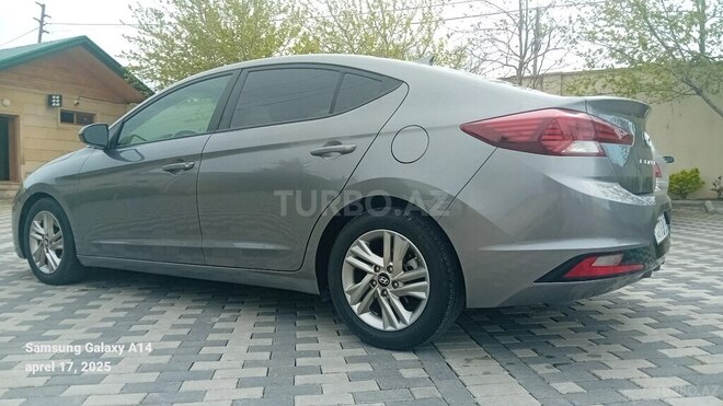 Hyundai Elantra 2019, 107,000 km - 2.0 l - Bakı