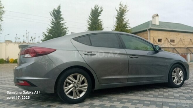 Hyundai Elantra 2019, 107,000 km - 2.0 l - Bakı