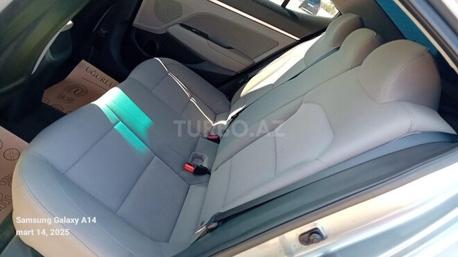 Hyundai Elantra 2019, 107,000 km - 2.0 l - Bakı