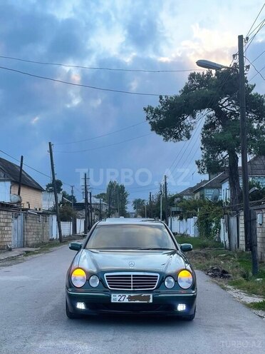 Mercedes E 240 2000, 250,000 km - 2.4 l - Xaçmaz