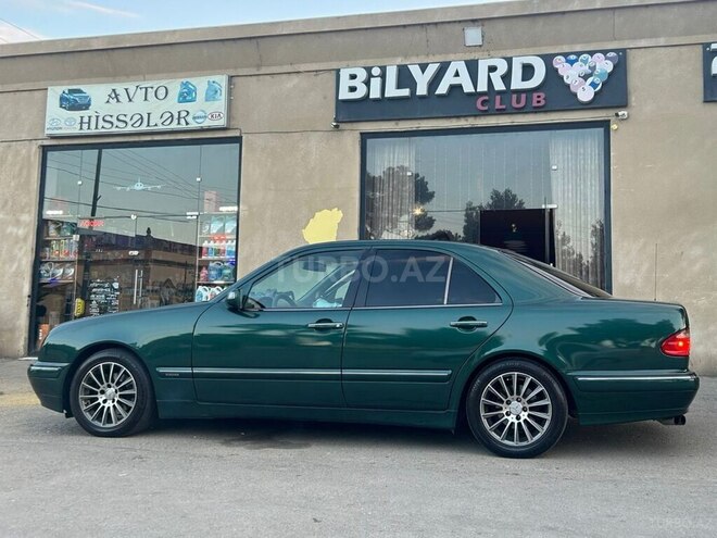 Mercedes E 240 2000, 250,000 km - 2.4 l - Xaçmaz