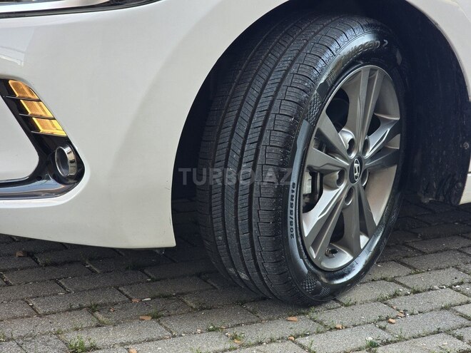 Hyundai Avante 2016, 137,000 km - 1.6 l - Zaqatala
