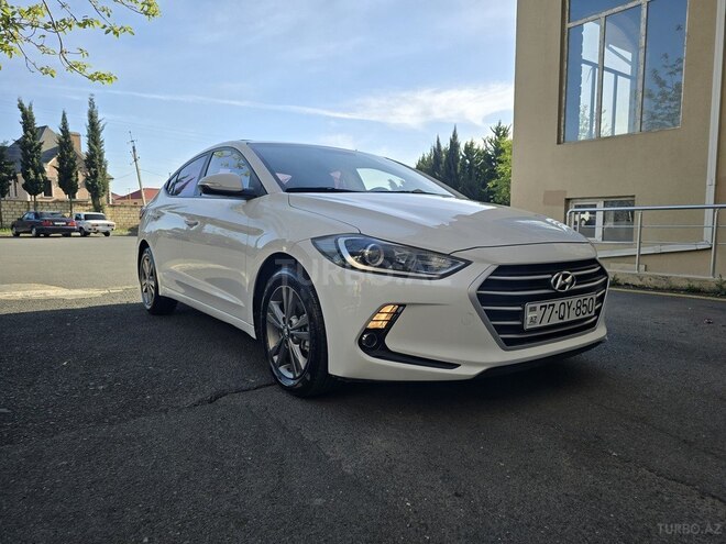 Hyundai Avante 2016, 137,000 km - 1.6 l - Zaqatala