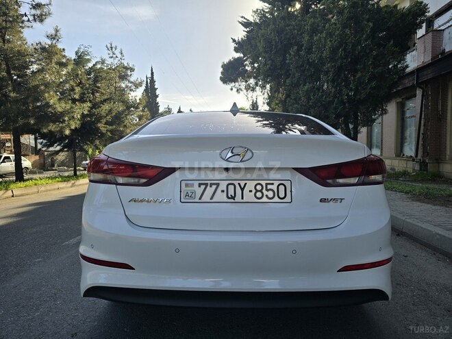 Hyundai Avante 2016, 137,000 km - 1.6 l - Zaqatala