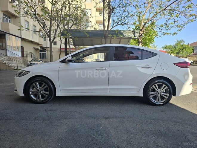 Hyundai Avante 2016, 137,000 km - 1.6 l - Zaqatala