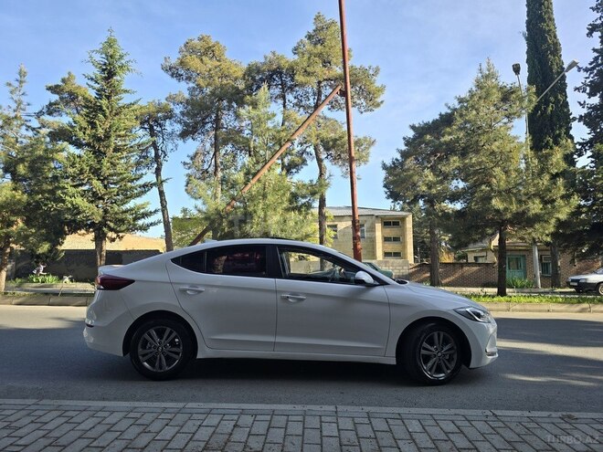 Hyundai Avante 2016, 137,000 km - 1.6 l - Zaqatala
