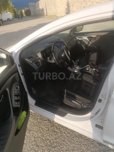 Hyundai Elantra 2013, 181,000 km - 1.6 l - İsmayıllı