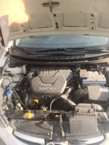 Hyundai Elantra 2013, 181,000 km - 1.6 l - İsmayıllı