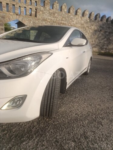 Hyundai Elantra 2013, 181,000 km - 1.6 l - İsmayıllı