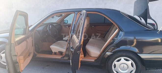 Mercedes C 180 1995, 353,000 km - 1.8 l - Şəki