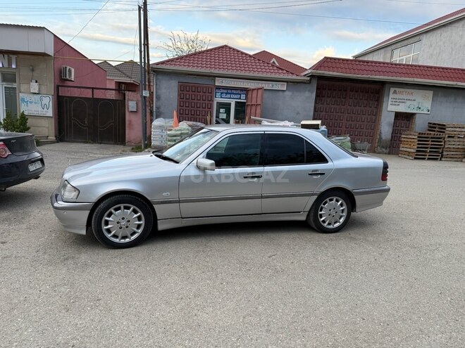 Mercedes C 200 2000, 390,222 km - 2.0 l - Xırdalan