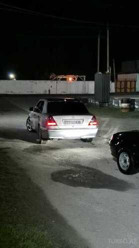 Mercedes C 220 d 2000, 444,000 km - 2.2 l - Astara