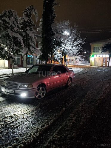 Mercedes C 220 d 2000, 444,000 km - 2.2 l - Astara